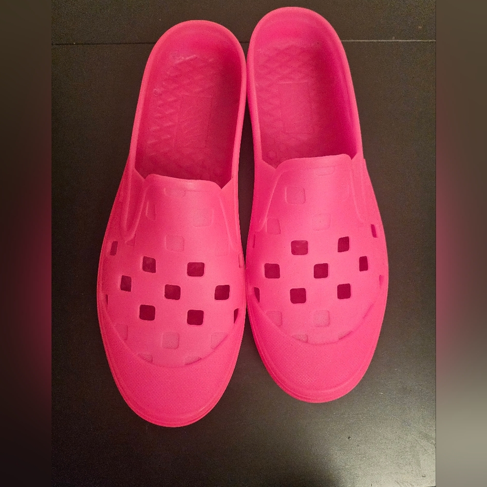 Vans slip on TRK Mules